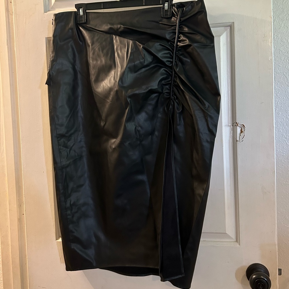 Zara Black Faux Leather Ruched Pencil Skirt